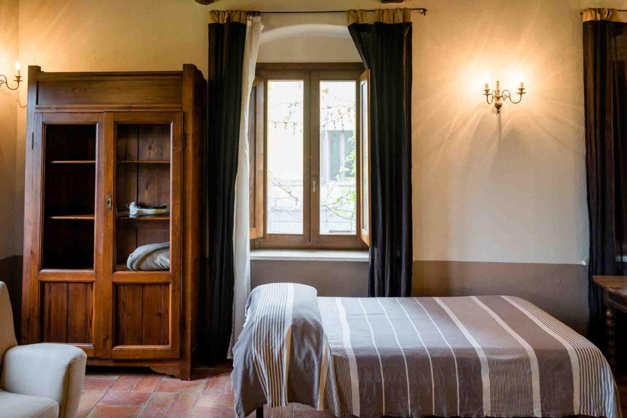 Agriturismo Bio Fattoria Di Pietra Giuncarico ภายนอก รูปภาพ