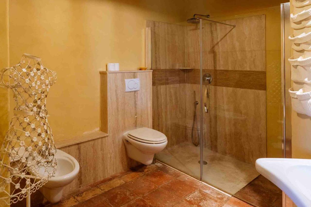 Agriturismo Bio Fattoria Di Pietra Giuncarico ภายนอก รูปภาพ