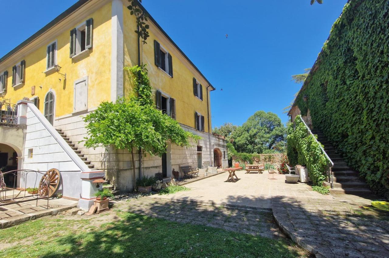 Agriturismo Bio Fattoria Di Pietra Giuncarico ภายนอก รูปภาพ