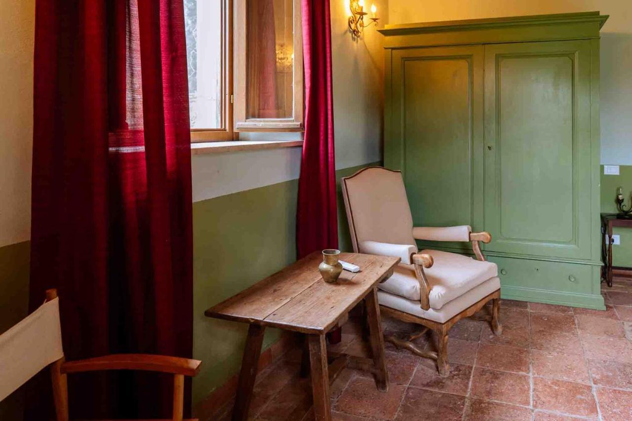 Agriturismo Bio Fattoria Di Pietra Giuncarico ภายนอก รูปภาพ