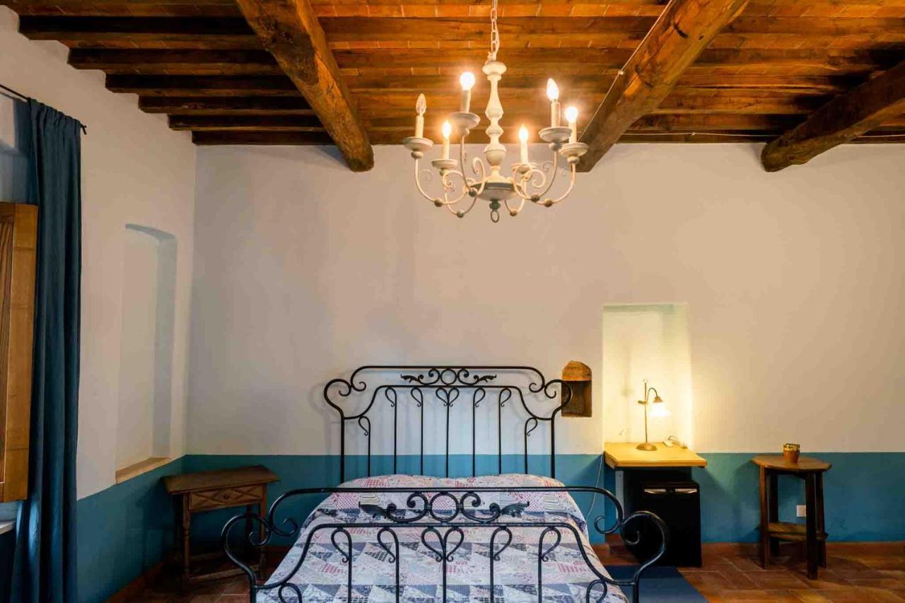 Agriturismo Bio Fattoria Di Pietra Giuncarico ภายนอก รูปภาพ